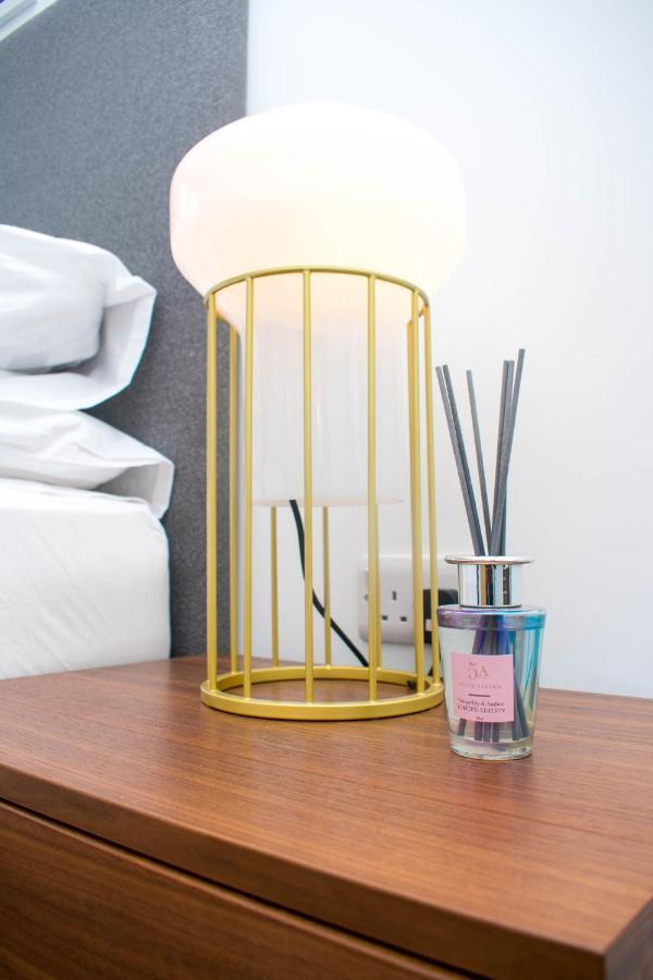 Exoticstay Apartments - Ultra Luxe Top Floor Suite - City Centre Apartment With Cube View - Smart 4K Tv With Ultrafast Wifi & Netflix Birmingam Exterior foto